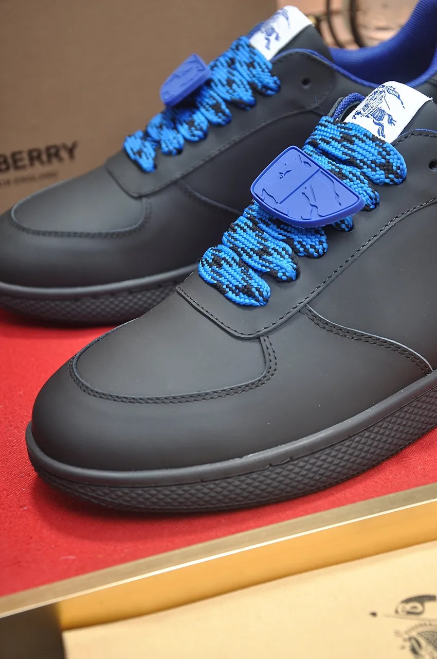 Men's shoes 💰540💶【Burberry】Classic low-top sneakers｜Imported cowhide with classic plaid fabric｜Sheepskin lining｜Original outsole｜Fine workmanship and comfortable to wear Size: 38-44 (customized at 45)